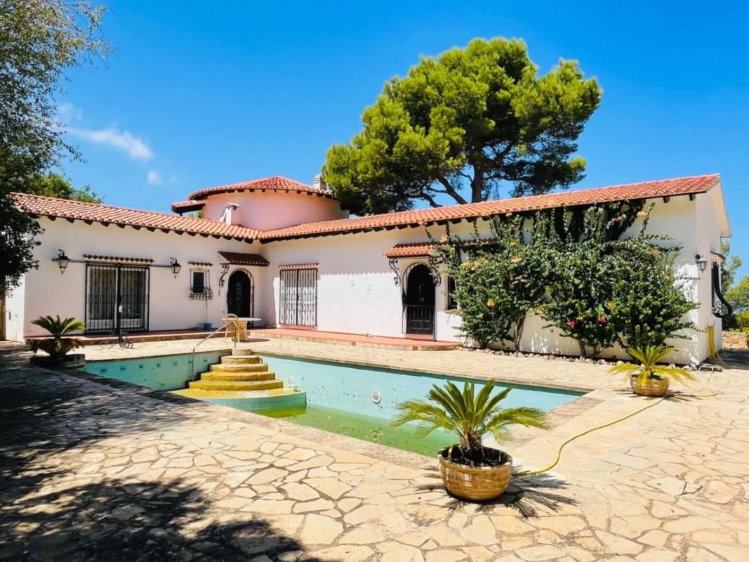 Properties for sale and rent in Spain photo 1