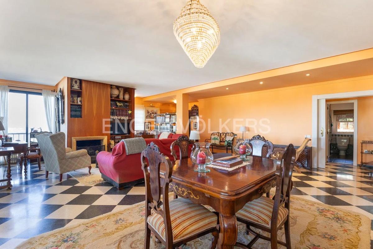 Properties for sale and rent in Spain photo 5