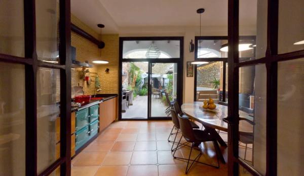 Casa de pueblo en calle de Loreto thumbnail 1