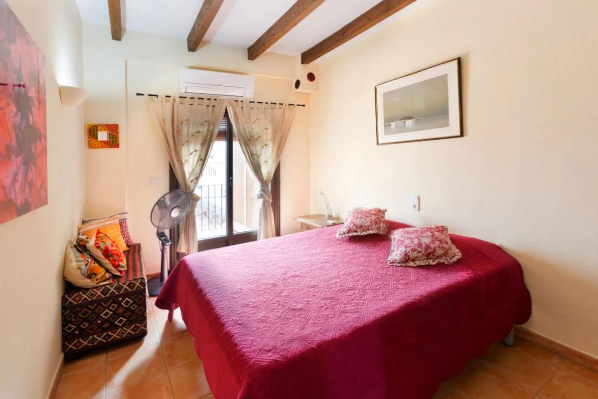Properties for sale and rent in Spain photo 4