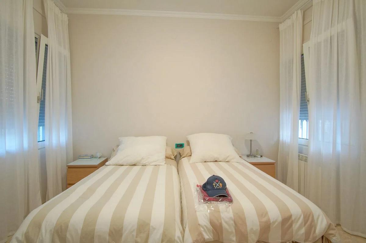 Sale of independent chalet in Les Rotes/Las Rotas, Denia
 photo 2