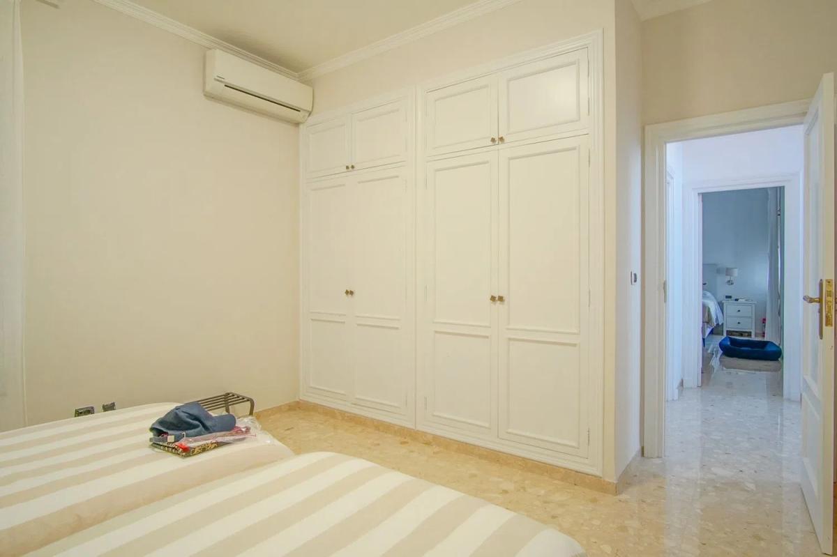 Sale of independent chalet in Les Rotes/Las Rotas, Denia
 photo 3