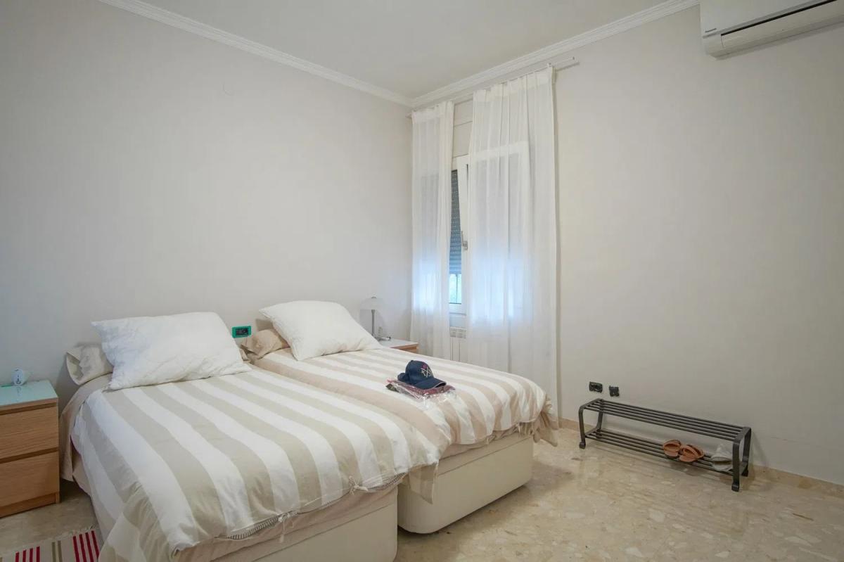 Sale of independent chalet in Les Rotes/Las Rotas, Denia
 photo 4