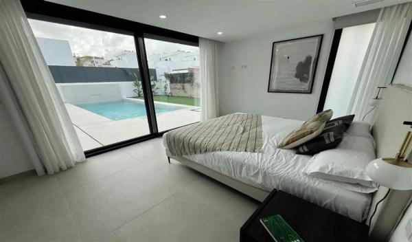 Promocja Villas en GOLF / ROJALES / PLAYAS DE GUARDAMAR nowe budownictwo w Ciudad Quesada photo 2