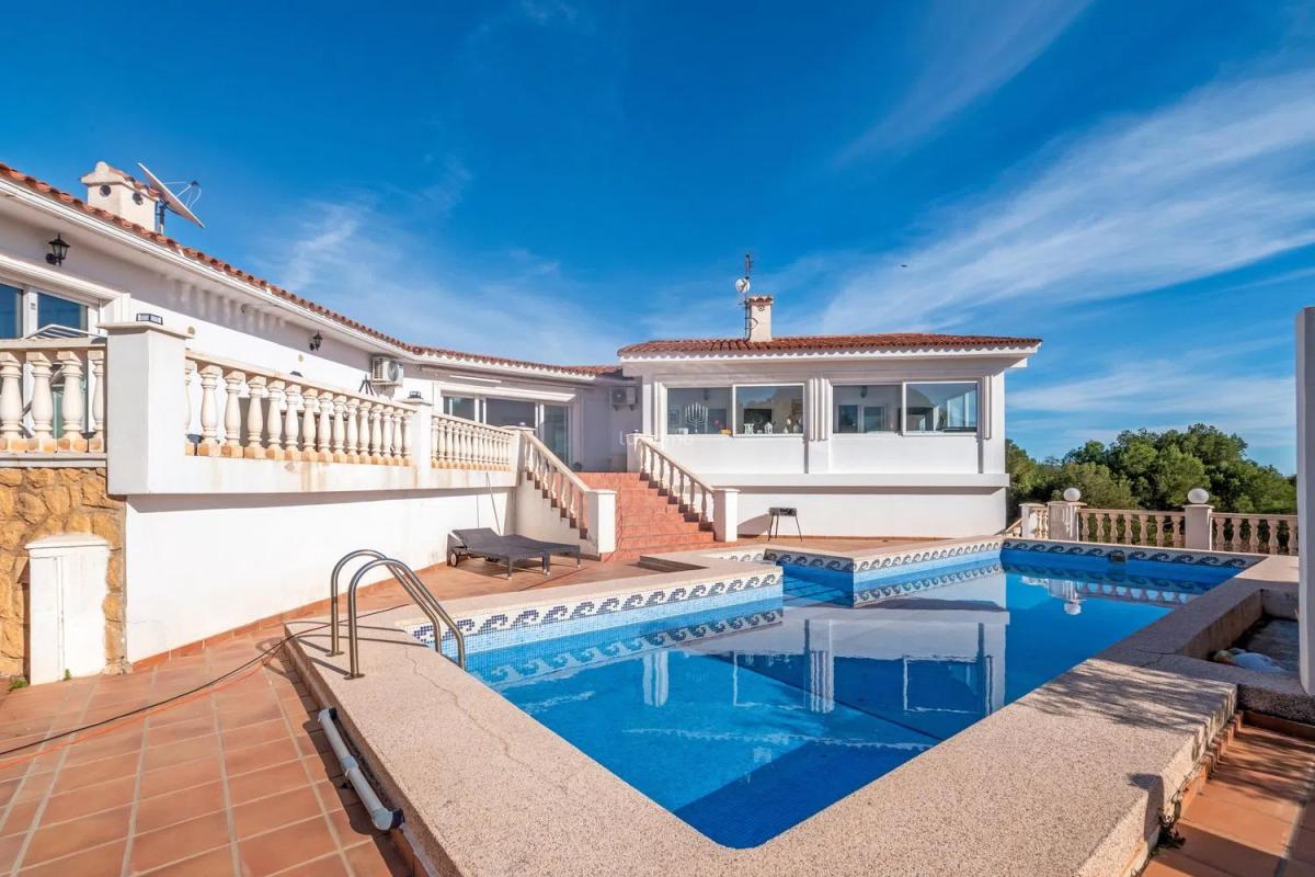Propiedades en venta y alquiler en España photo 2