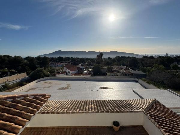 Casa independiente en calle Berruguete thumbnail 2