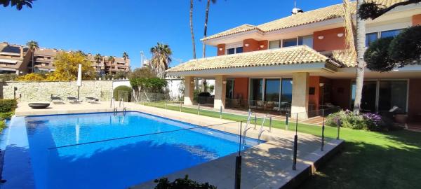 Casa independiente en avenida de la Costa Blanca photo 1