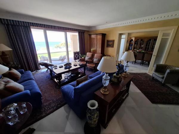 Casa independiente en avenida de la Costa Blanca thumbnail 2