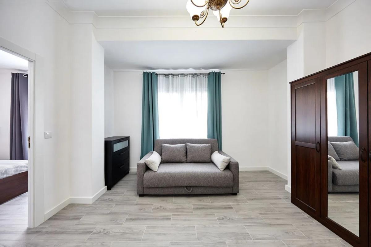 Venta de piso en Barrio Casco Histórico-Santa Cruz, Alicante / Alacant
 photo 5