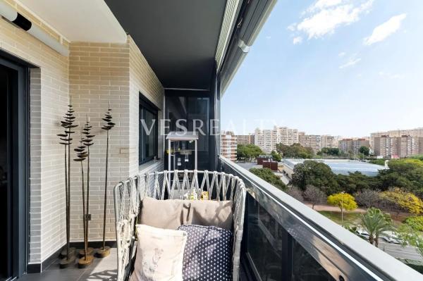 Продажа квартиры в  Calle Escultor José Gutierrez, Аликанте photo 3