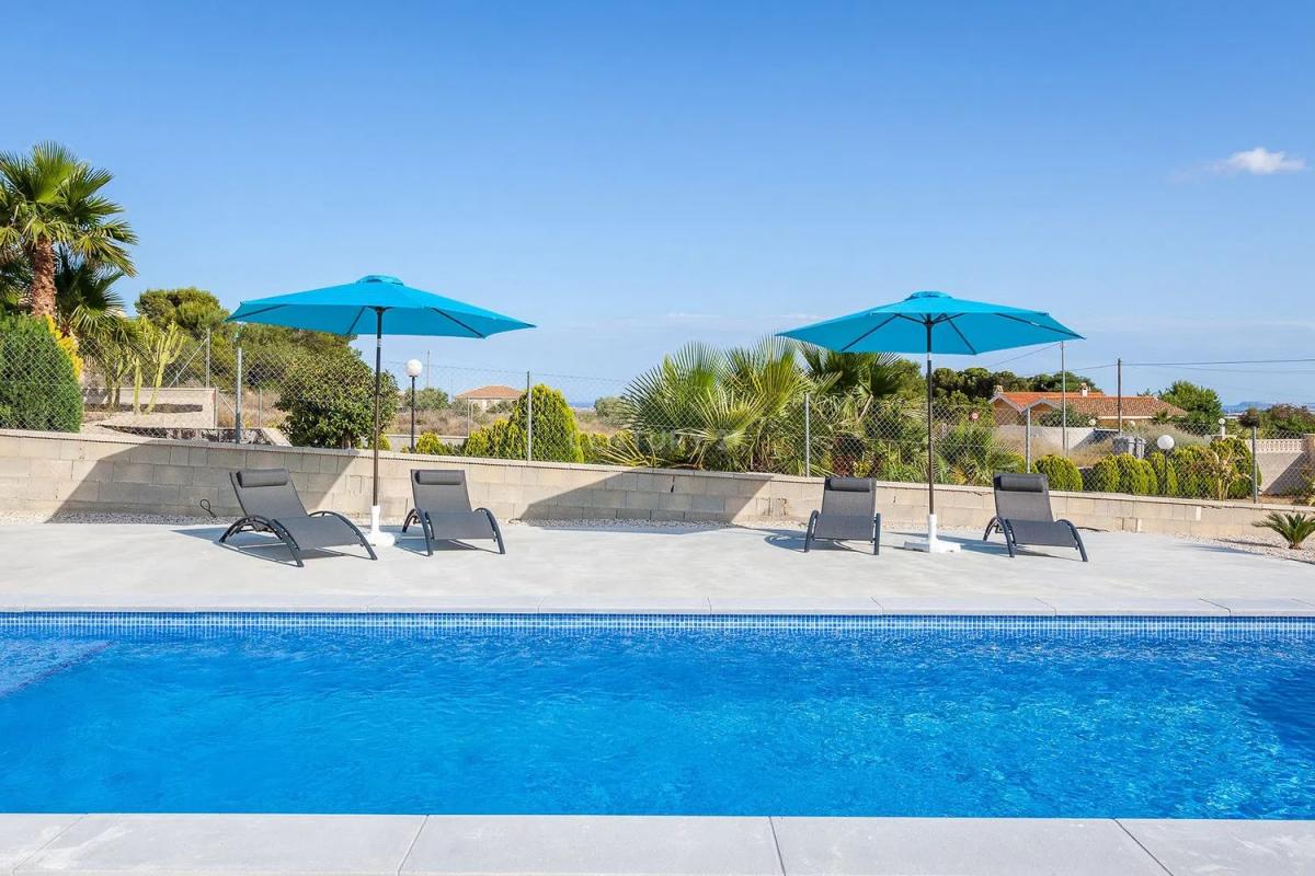 Properties for sale and rent in Spain photo 3