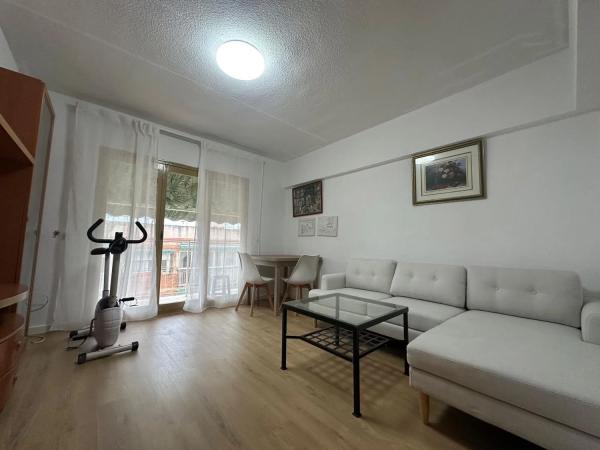 Apartment for sale in Calle Pradilla, Alicante / Alacant photo 1