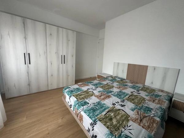 Apartment for sale in Calle Pradilla, Alicante / Alacant thumbnail 1