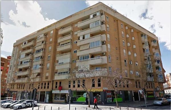 Piso en venta en Barrio Plà del Bon Repòs-La Goteta, Alicante / Alacant thumbnail 2