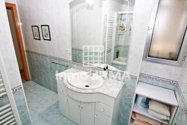Sale of flat in Calle Gran Vía, Sax
 photo 3