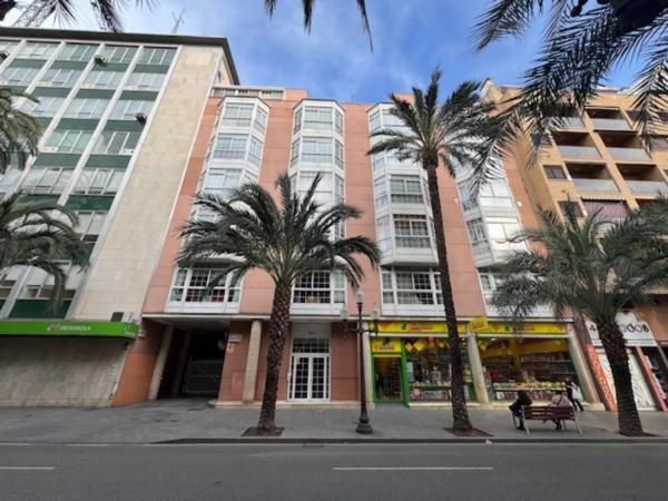 Mieszkanie na sprzedaż w  Calle Calderón de la Barca, Alicante / Alacant photo 1