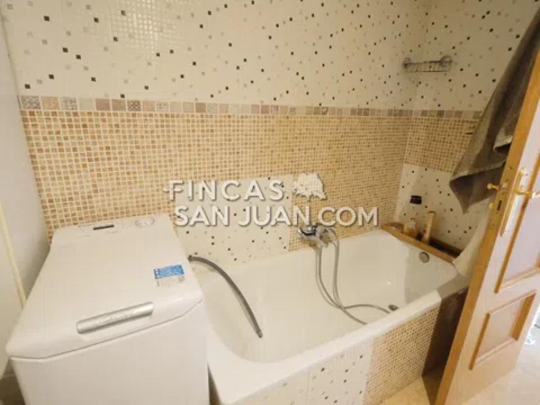 Sale of apartment in Playa Muchavista, El Campello
 photo 4