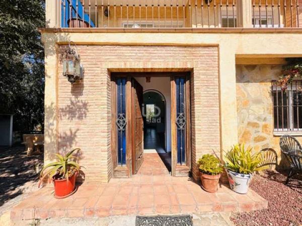 Detached villa for sale in  Pueblo Español - Coveta Fumá, El Campello photo 4