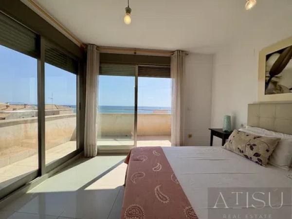 Duplex for sale in Avenida del Carrer de la Mar, El Campello photo 1