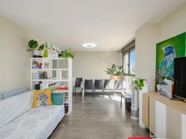 Apartment for sale in  Calle de Juan de la Cierva, El Campello photo 3