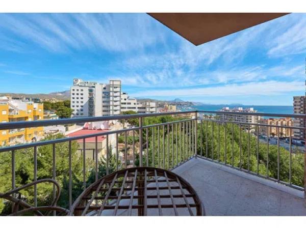 Piso en venta en  Avenida d'Alcoi, El Campello photo 1