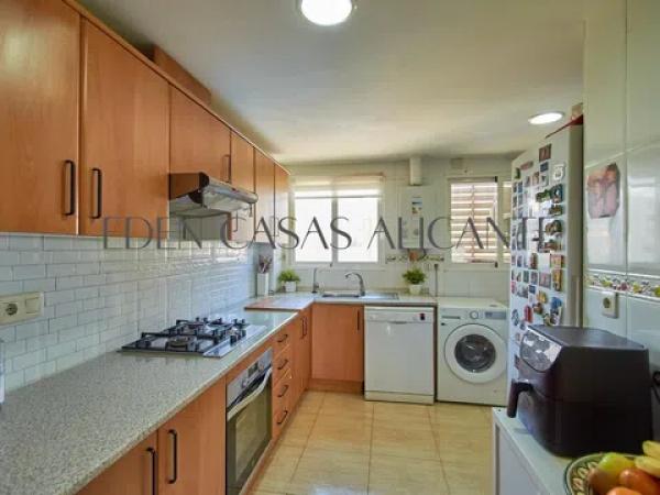 Apartment for sale in Calle d'Oviedo, El Campello thumbnail 1