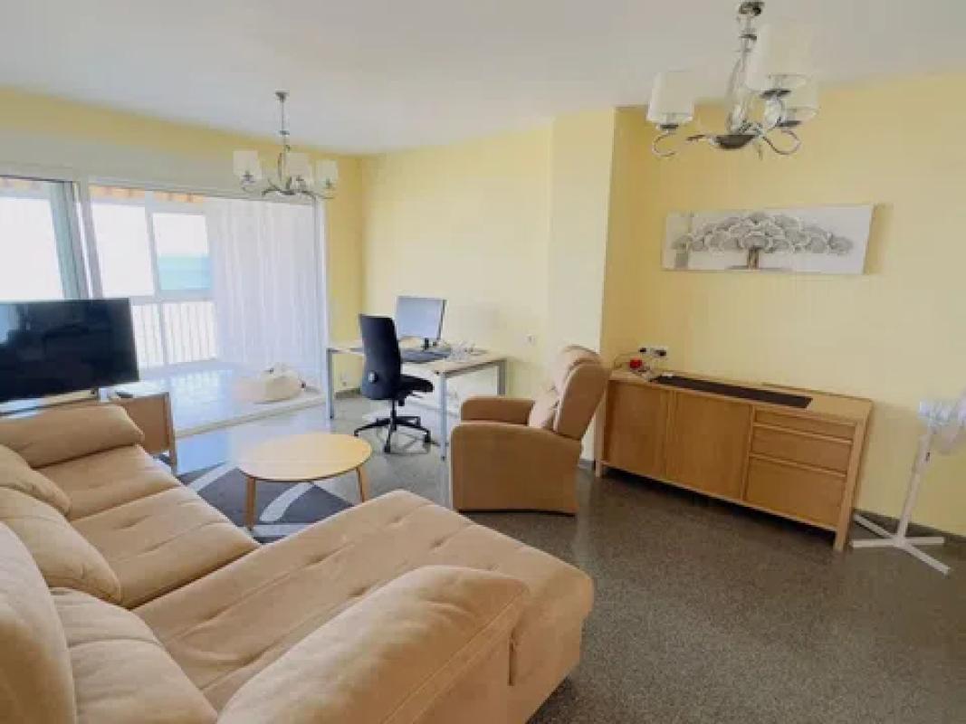Sale of apartment in Calle de Montgomit, El Campello
 photo 3