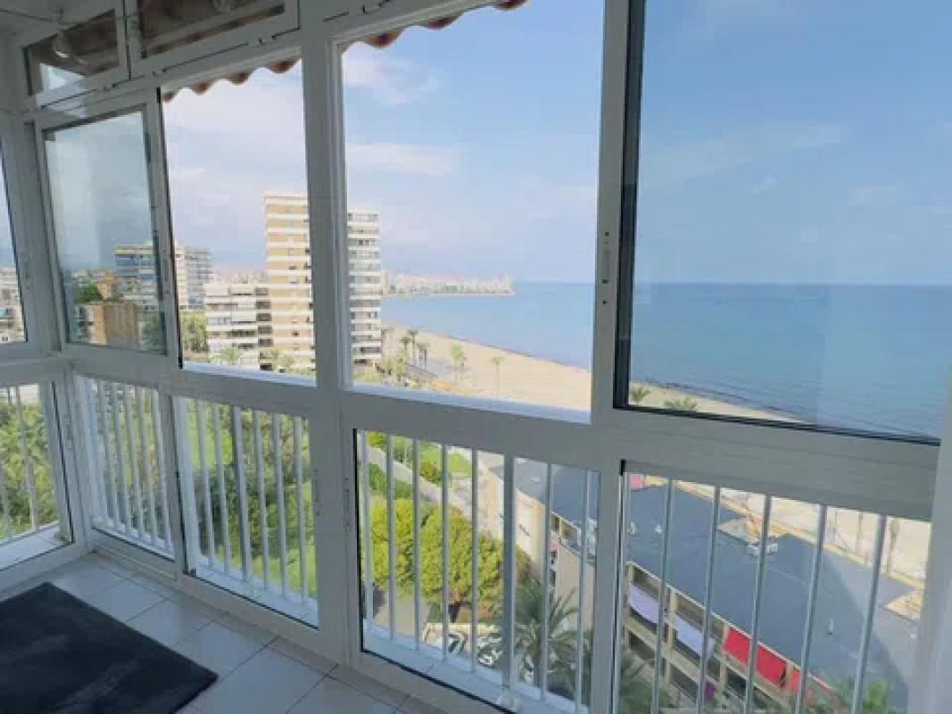 Sale of apartment in Calle de Montgomit, El Campello
 photo 4