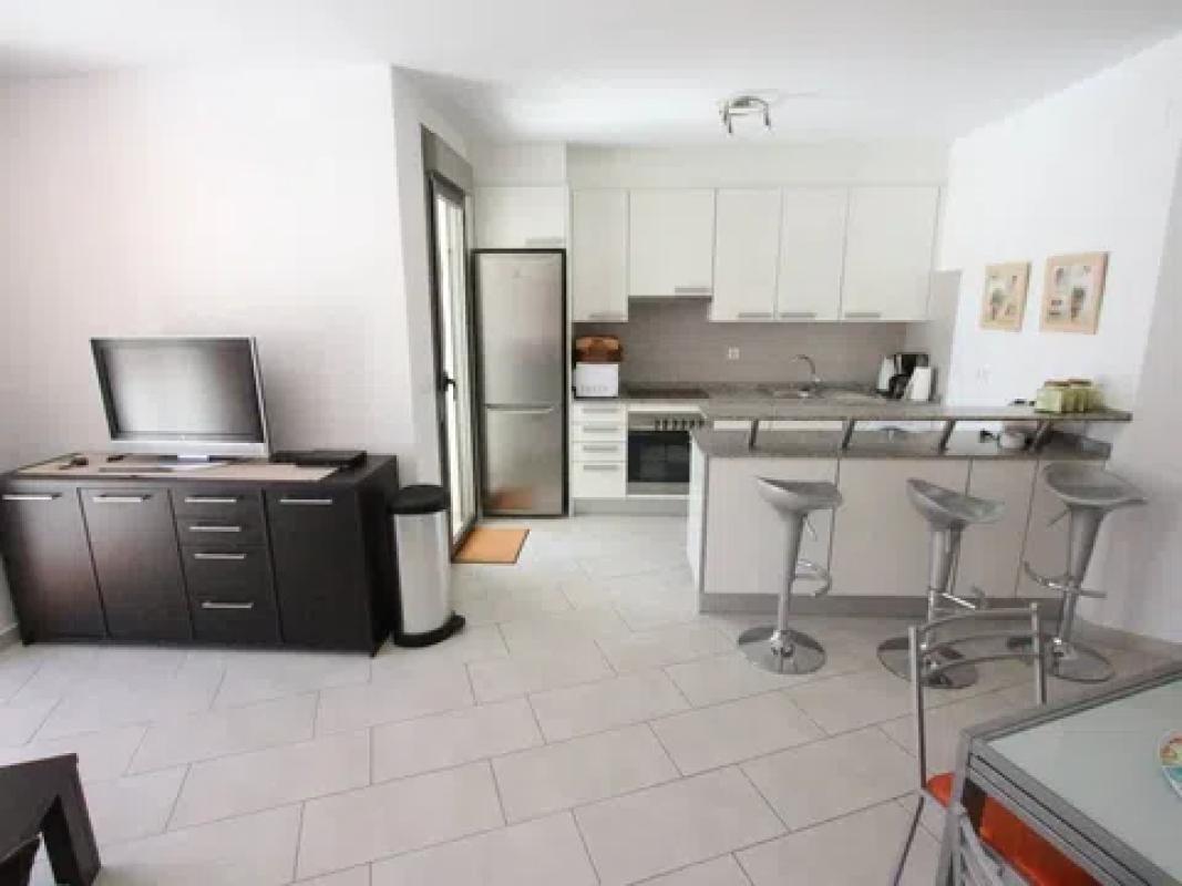 Sale of apartment in Playa Muchavista, El Campello
 photo 2