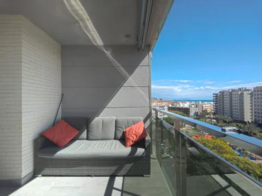 Sale of apartment in Calle Vicent Blasco i Ibáñez, El Campello
 photo 3