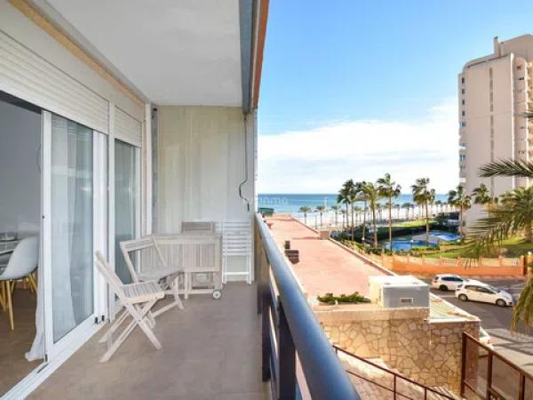 Apartment for sale in  Calle el Pinós, El Campello photo 1