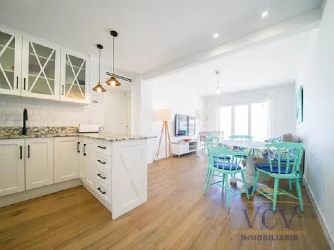 Sale of apartment in Calle de Pizarro, El Campello
photo 4