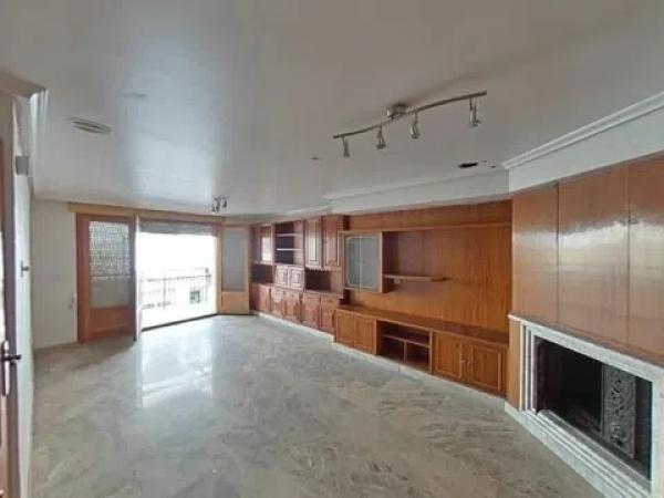 Продажа квартиры в  Campello Playa, El Campello photo 1