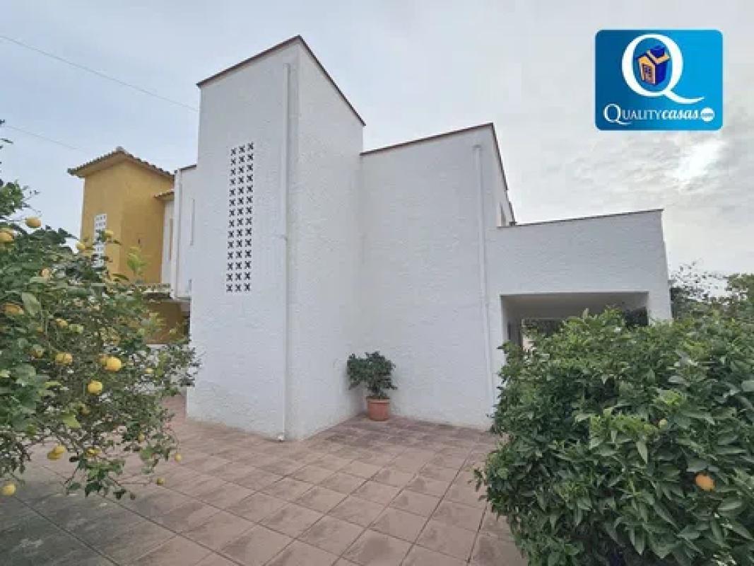 Propiedades en venta y alquiler en España photo 1