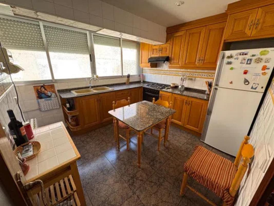 Продажа квартиры на Calle Juan Ramon Jimenez, Вильена
photo 1