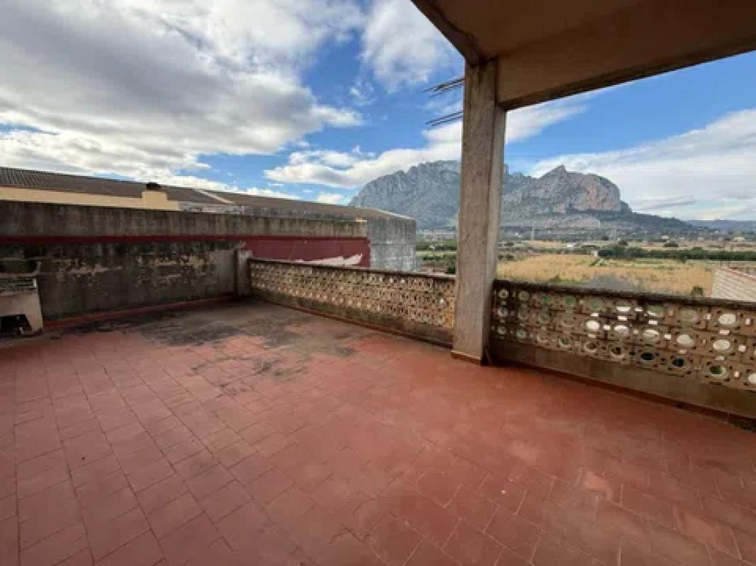 Properties for sale and rent in Spain photo 3