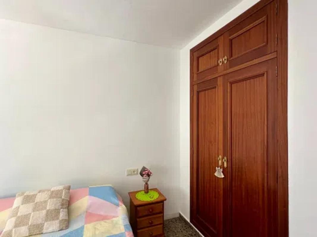 Sale of apartment in Calle de Pedreguer, Denia
 photo 2