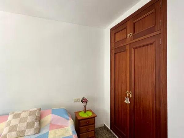 Apartment for sale in Calle de Pedreguer, Denia thumbnail 1