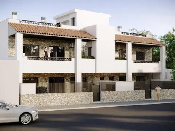 Casa independiente en calle Escuelas thumbnail 1