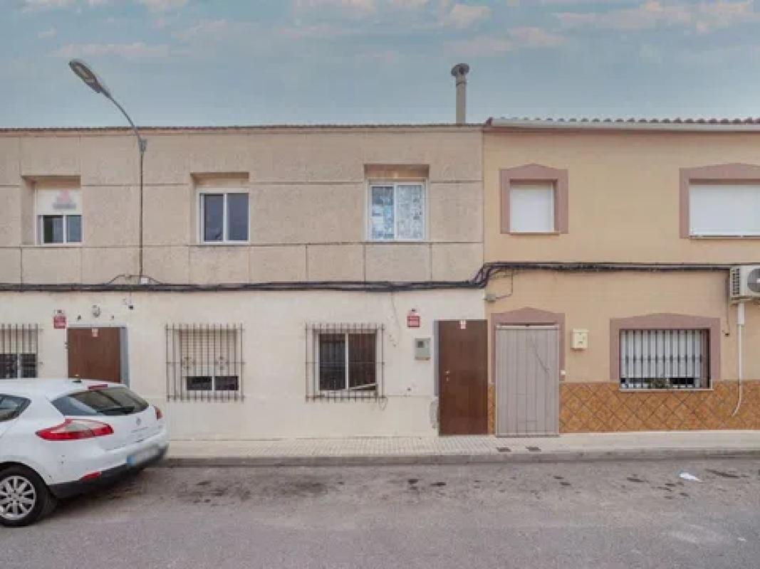 Properties for sale and rent in Spain photo 1