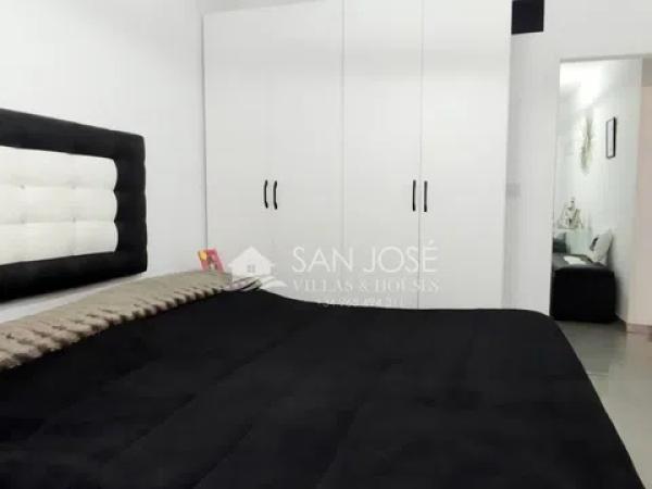Apartment for sale in Novelda, Novelda thumbnail 1