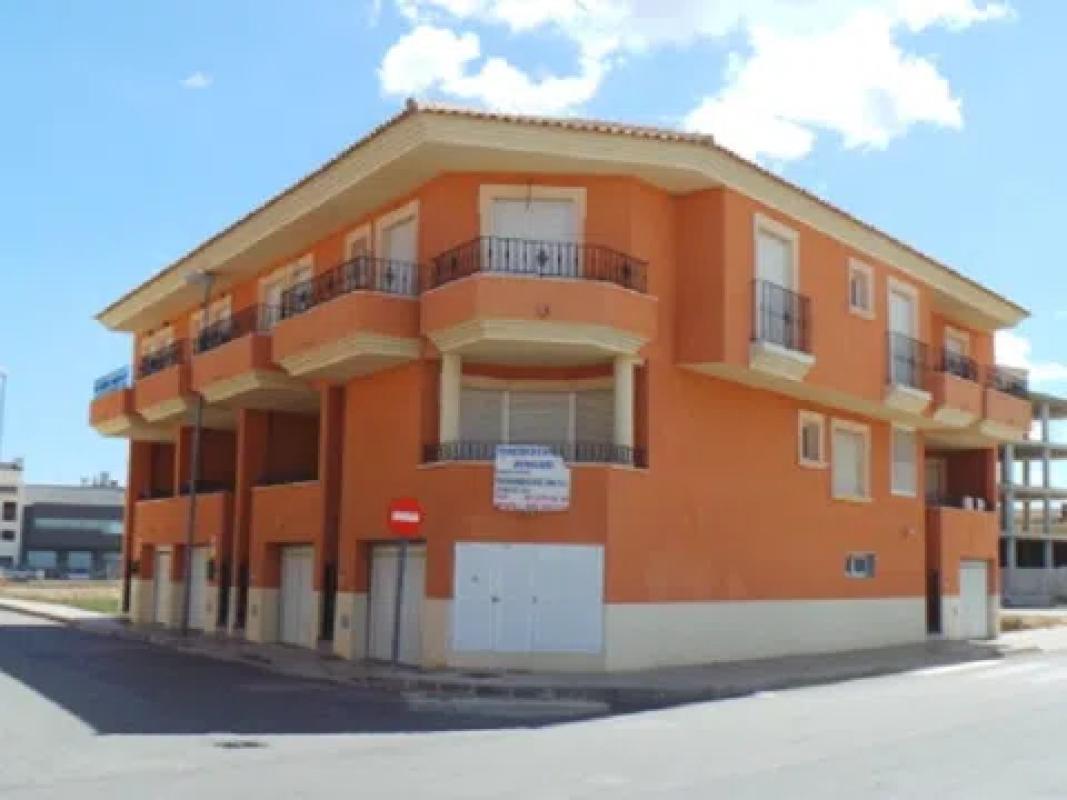 Propiedades en venta y alquiler en España photo 1