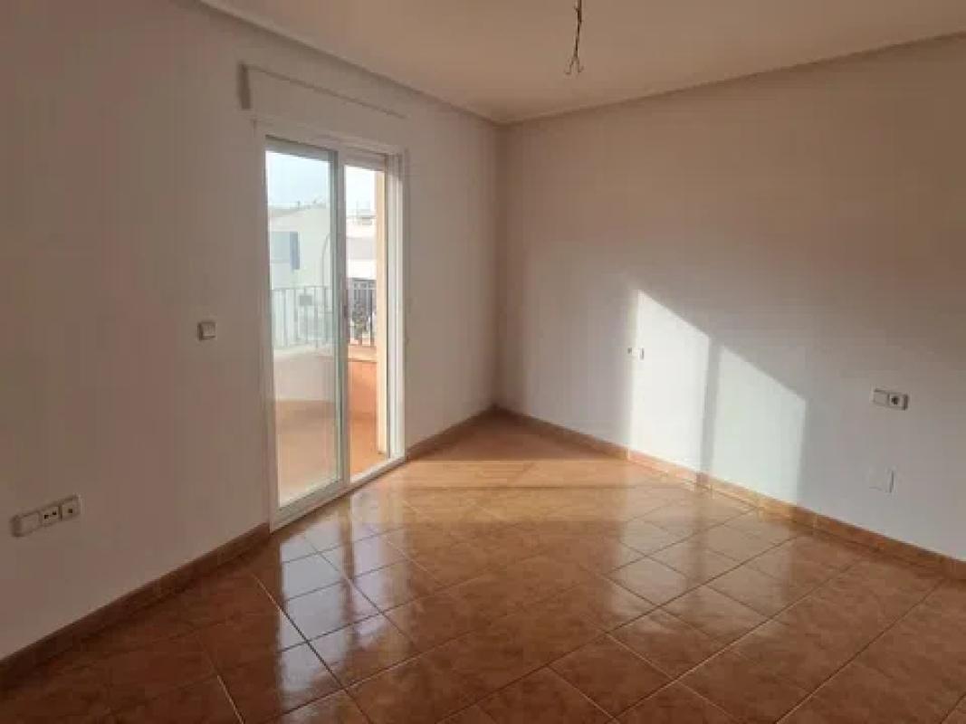 Propiedades en venta y alquiler en España photo 2