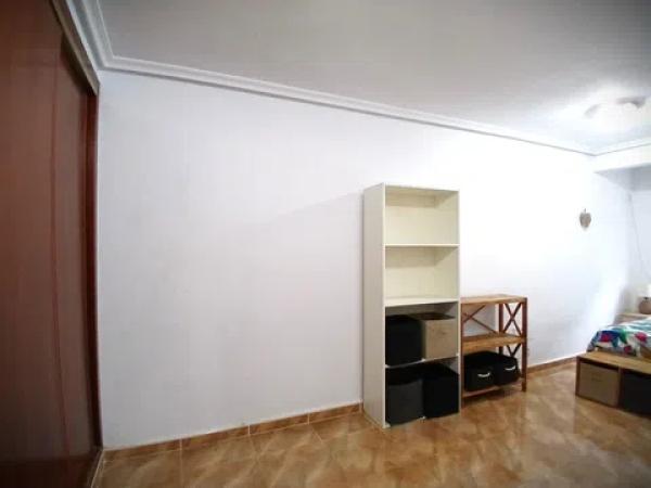 Продажа квартиры в  Calle SAN BERNARDO, San Vicente del Raspeig photo 4