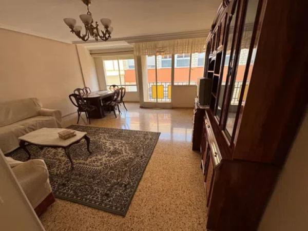 Продажа квартиры в Calle de Isabel la Católica, Villena thumbnail 2
