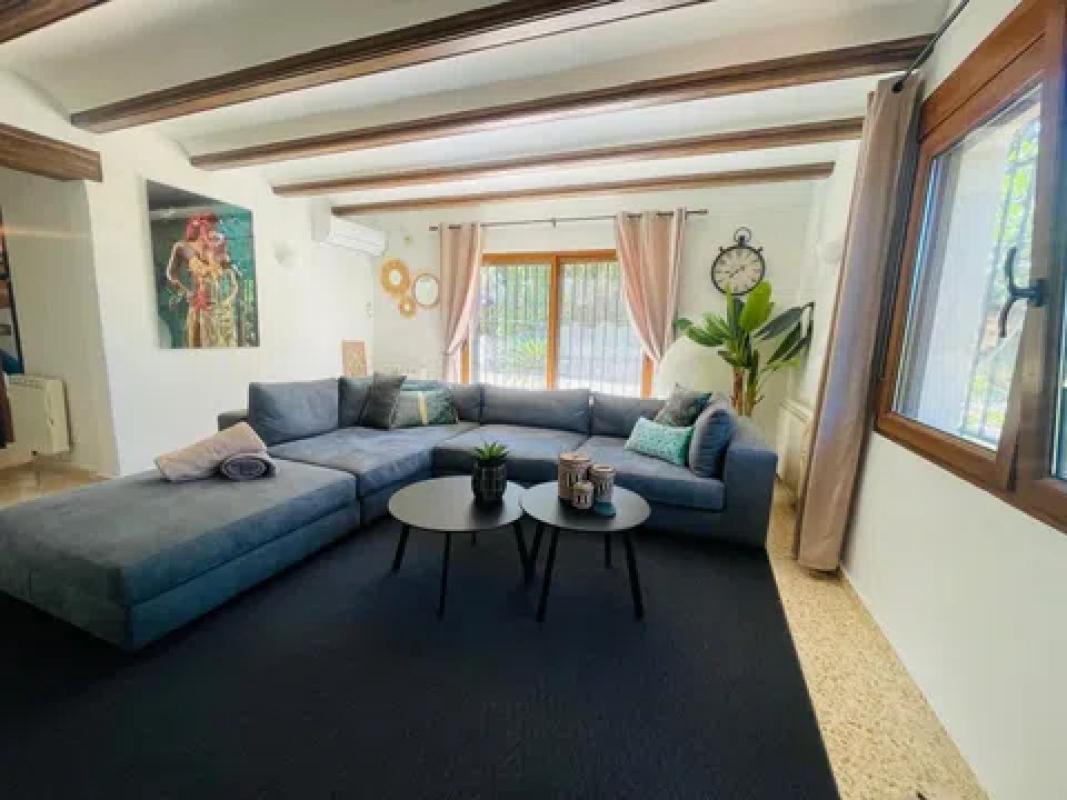 Недвижимость на продажу и в аренду в Испании photo 1