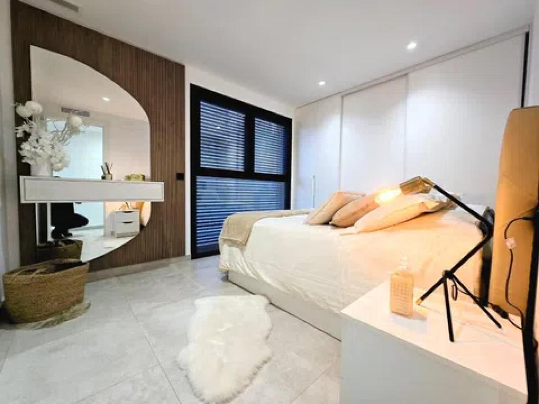 Продажа квартиры на Calle Maria Parodi, Торревьеха
 photo 3