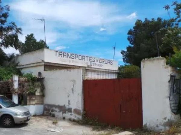 Chalet pareado en calle Major photo