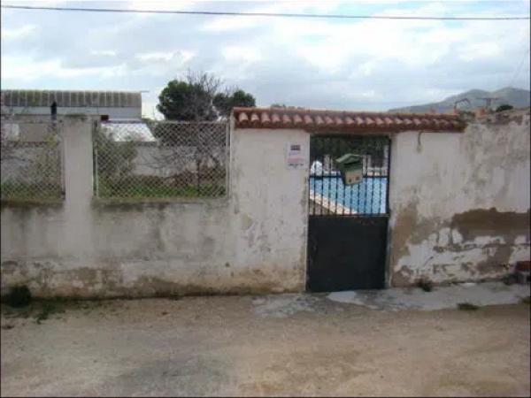Casa independiente en calle las Golondrinas thumbnail 1