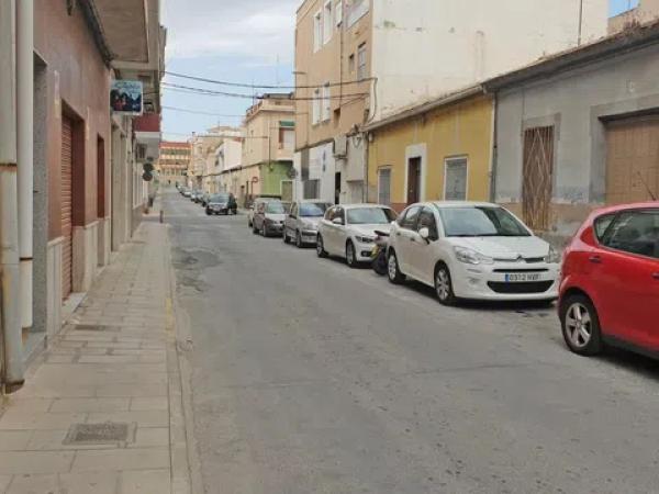 Chalet pareado en calle la Paz photo 2